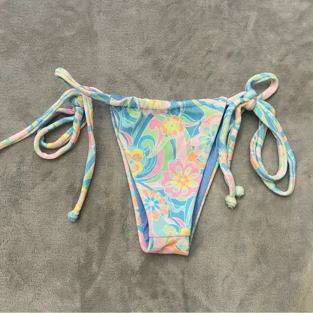 Frankies Bikinis super cute
